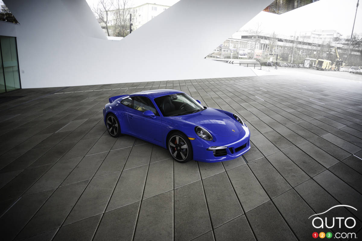 Porsche unveils limited-edition 911 Carrera GTS Club Coupe